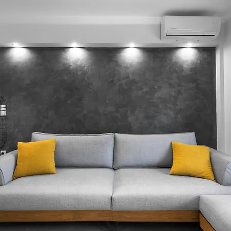 Wood N White, Nilie Hospitality Mgmt Appartamento Salonicco